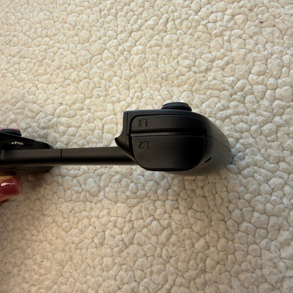 Backbone One Gaming Controller for iPhone, Lightning adapter only - Picture 7 of 8